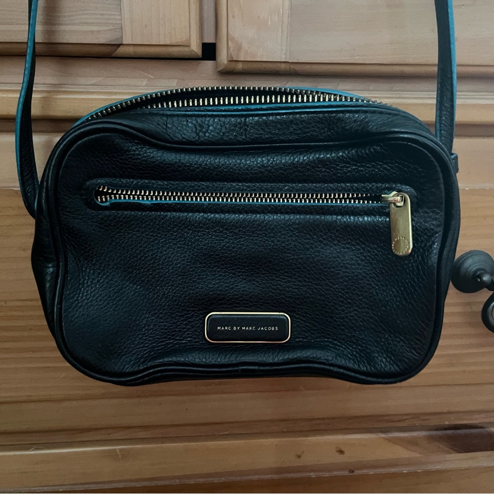 Marc by Marc Jacob’s black leather crossbody bag
